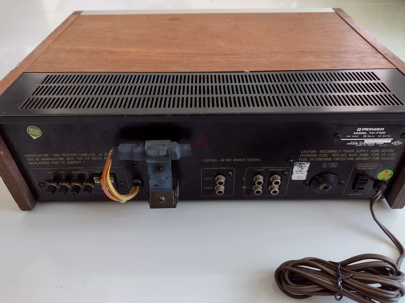 Vintage Pioneer TX-7100 Stereo Tuner63264089232258111