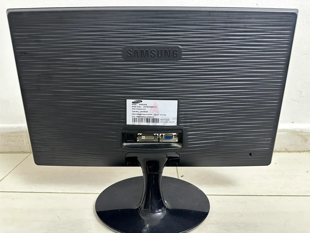 Samsung Monitor63256069331843111