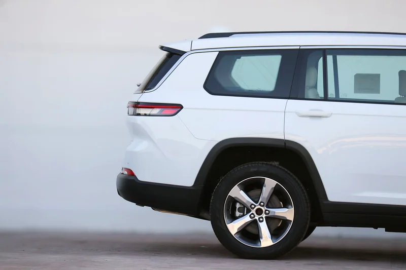 جراند تشيروكى (دبليو إل) ليميتد 4X4 سعة 3.6 لتر V6 2021 - للتصدير63172197090690112