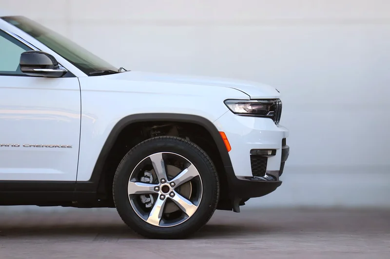 جراند تشيروكى (دبليو إل) ليميتد 4X4 سعة 3.6 لتر V6 2021 - للتصدير63172197090690111