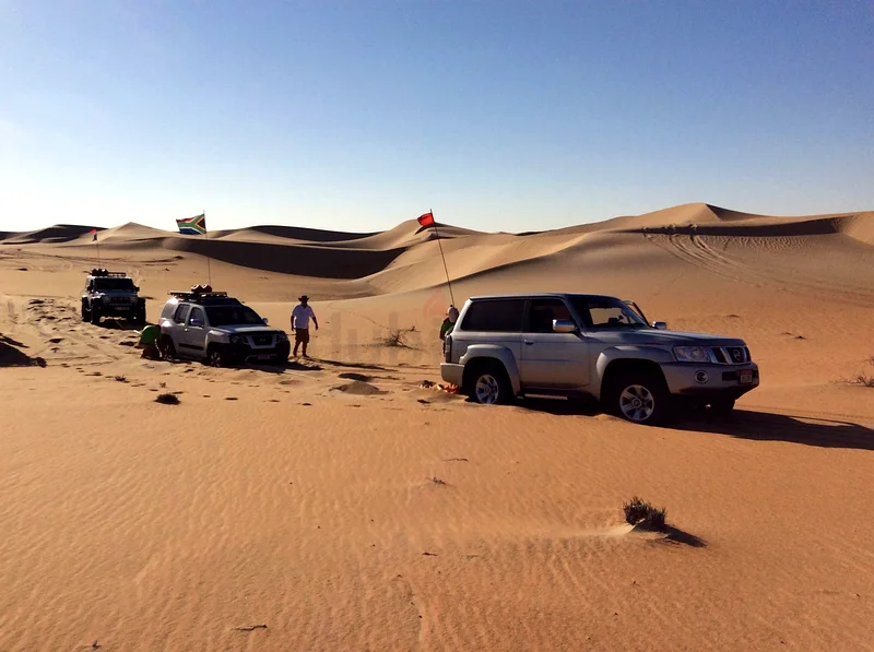 خدمة سحب السيارات 4x4 في الصحراء | استرجاع السيارات دبي63177970560386111