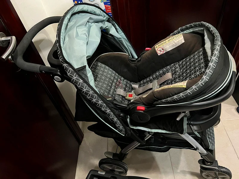 Infant Stroller with carseat -GRACO comfy cruiser63207887787777111