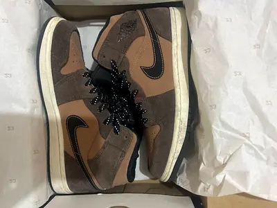 Jordan 1 Mid SE “Earth Tone”