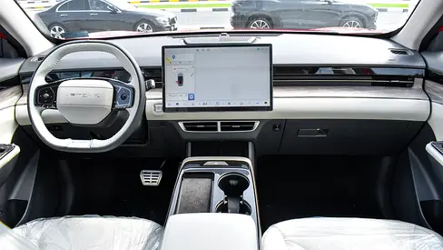 Gcc top opition 1.6 luxury installment zero down payment