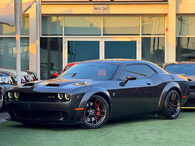 DODGE CHALLENGER SRT HELLCAT WIDE BODY 717 HP 2019 GCC FULL SERVICE HISTORY63173488712962111