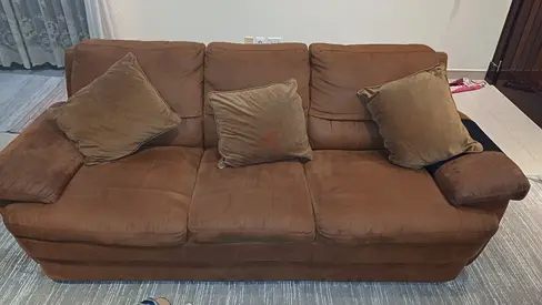 Couches أريكة