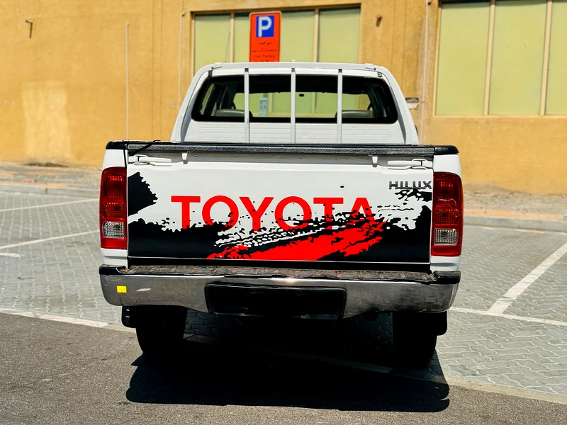 Toyota Hilux // DIESEL engine // Model 2007, 2008, 2009, 2010,2013, 2015 All Diesel // 4Wd Drive //63165694804354112