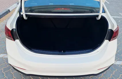 2019 Hyundai ACCENT — миниатюра 5