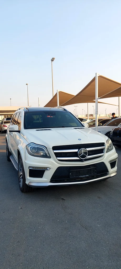 Mercedes GL63 GCC63165226408834111