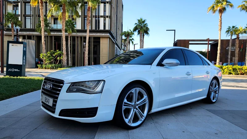 2013-Audi S8-S line-4.0L-8 Cyl -Full option -Excellent Condition632256996116511116