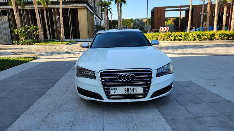 2013-Audi S8-S line-4.0L-8 Cyl -Full option -Excellent Condition63225699611651111