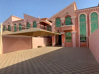 Private Entrance | Front Yard | Shaded Parking