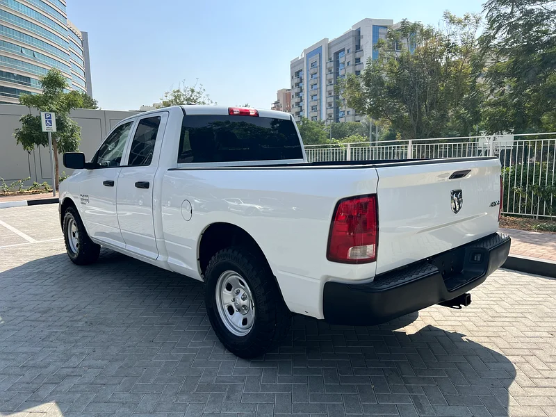 Dodge Ram - 1500 Classic - V6 - 4wd - Clean title -63156540702594114