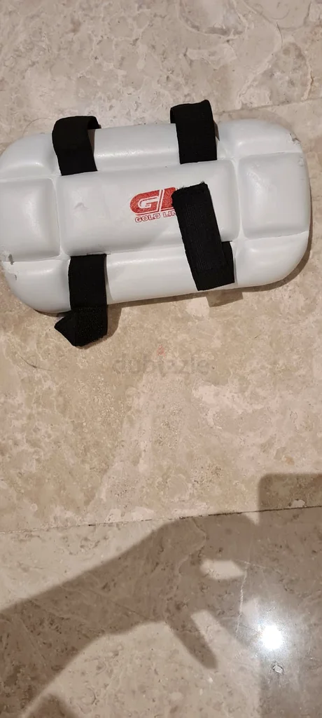 طقم لعبة الكريكيت للأطفال معروض للبيع للفئة العمرية من 9 إلى 13 سنة63247249830017111