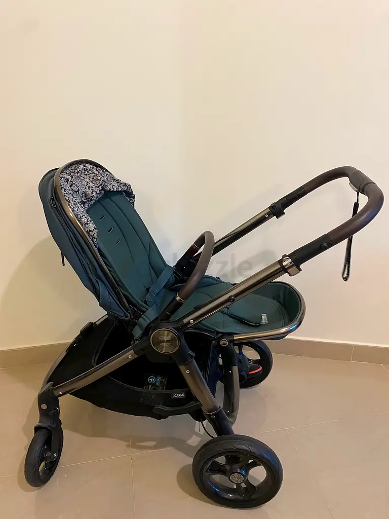 Baby stroller63205359219074112