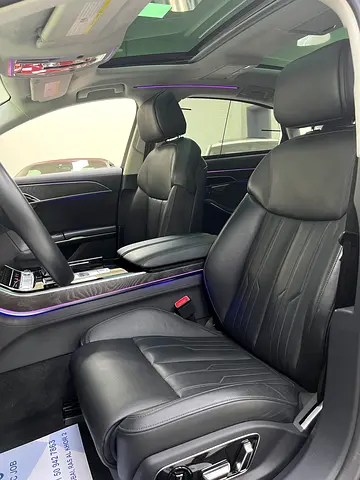2019 AUDI A8 — миниатюра 12