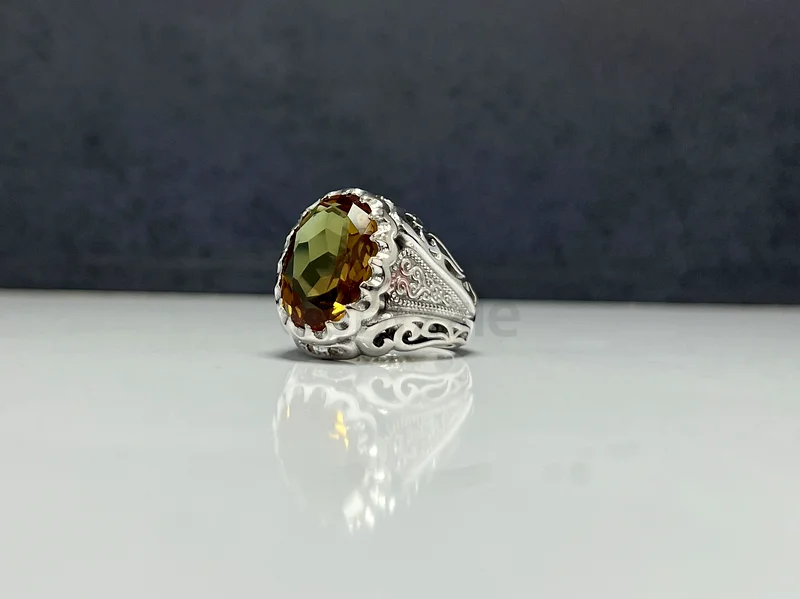 Alexandrite stone with certificate63173515619971112
