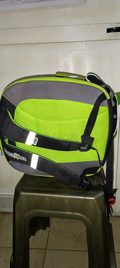 Trunki Boost travel  backpack for kids63204857341953113