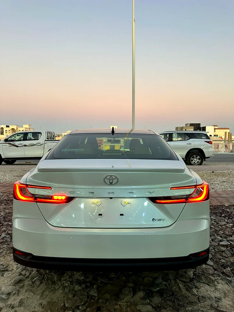 Toyota Camry Hybrid 202563147211773569113