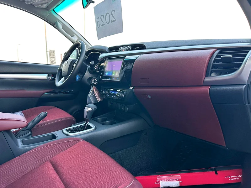 Toyota Hilux double cabin full option 202563149120776707114