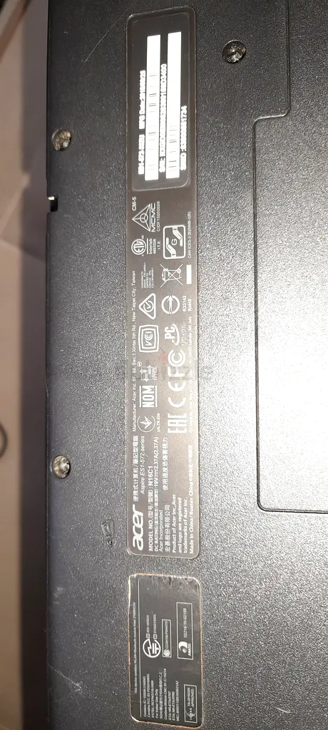 Acer Aspire ES1-57263255526692227118