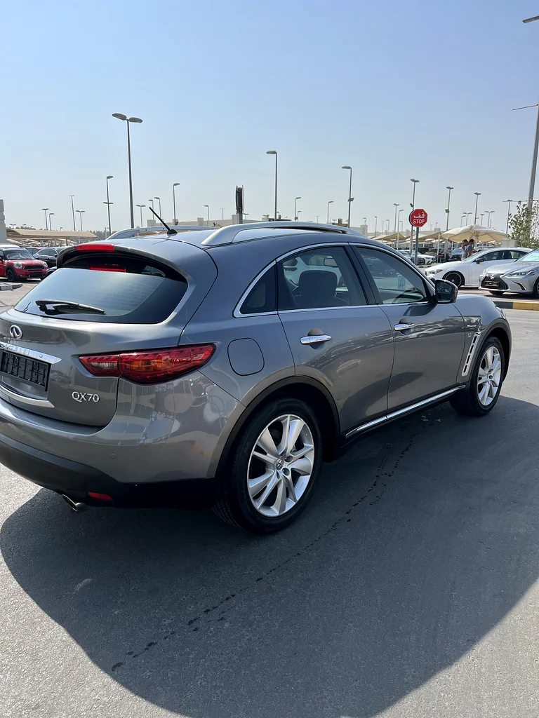 Infiniti QX70 2016 GCC63398554096514111