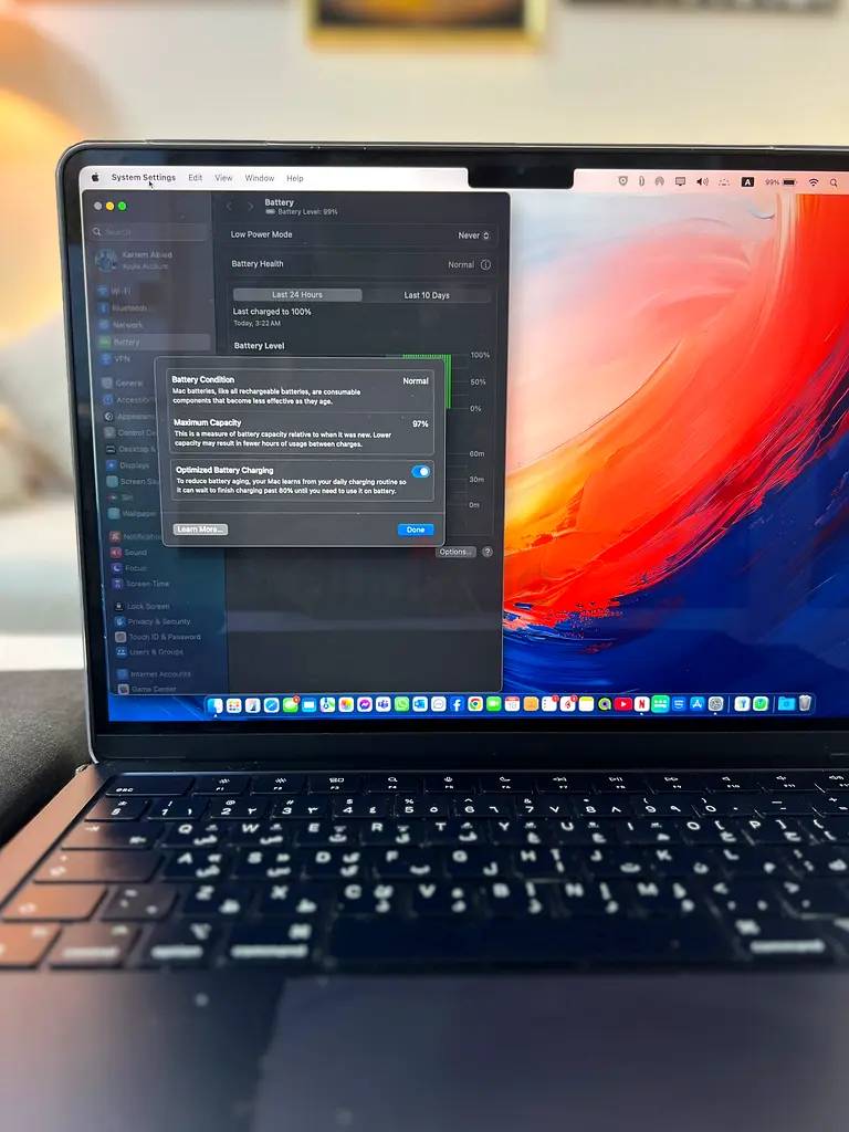 MacBook Air 13.6-inch M2 with [[Apple Magic Mouse]]63255535385345115