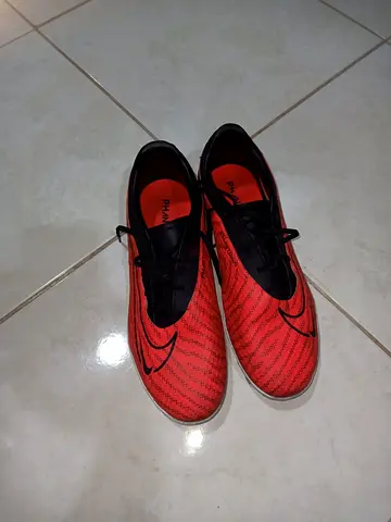 Original Nike phantom Gx shoes without studs (Turf)