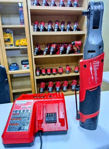 MILWAUKEE ANGEL IMPACT WRENCH 12V BRUSHLESS