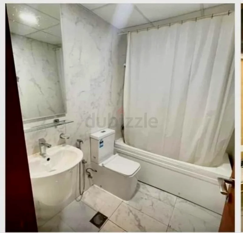 Luxury BedSpice With all Amenities Near to Rta Bus station63795945766402112