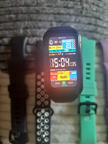 Honor band 6 with straps