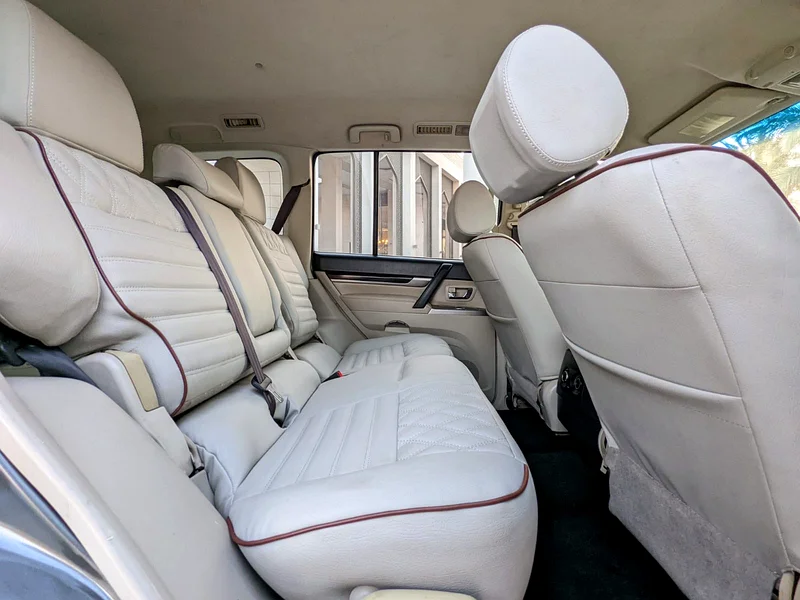 MITSUBISHI PAJERO 2017 V6 3.5L GCC MID OPTION IN PERFECT CONDITION63152750201090113