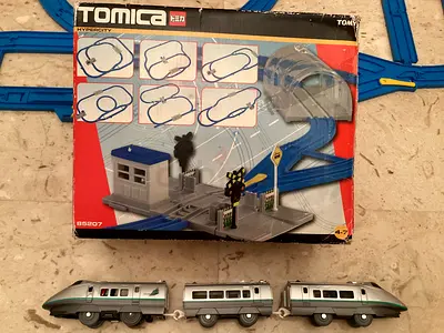 Tomica train and tracks