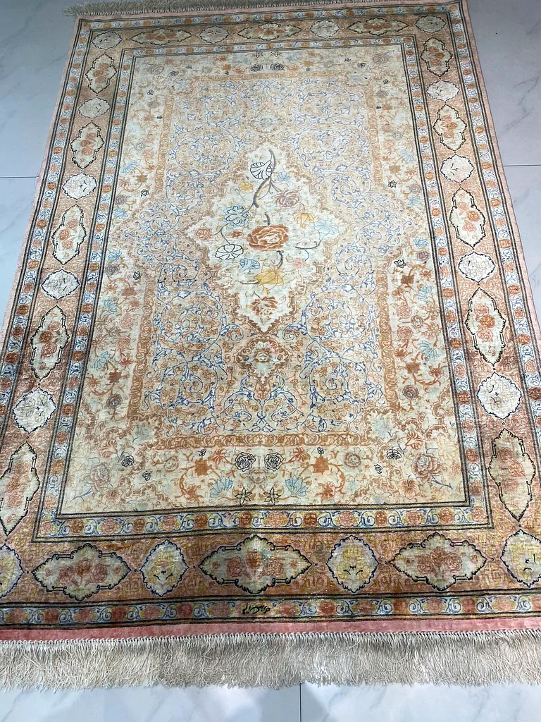 PERSIAN PURE SILK QUM CARPET63215377855234111