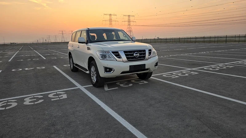 Nissan Patrol SE V6 201963156990752258111