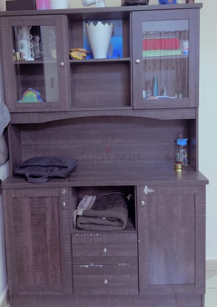 Kitchen cupboard63219338582017111