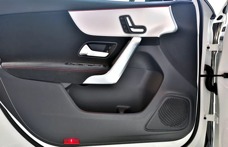 مرسيدس بنز A 200 AMG 2025، 1.3 لتر، ضمان 5 سنوات، هاتشباك63232621235586114