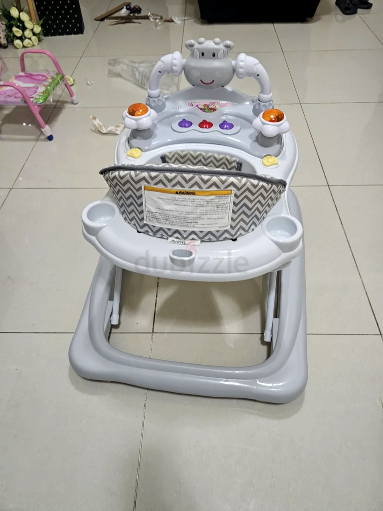 Baby walker From Juniors63176639463811112