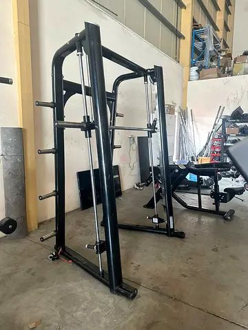 SMITH MACHINE