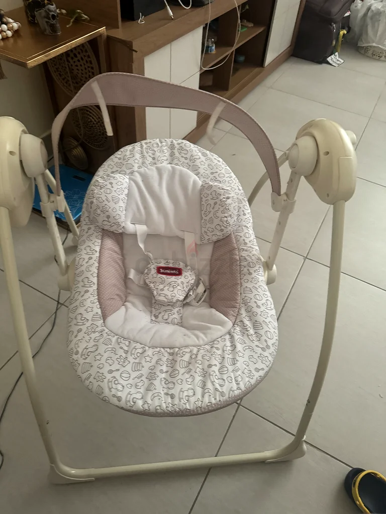 Baby electric swing juniors excellent condition63197139507331111