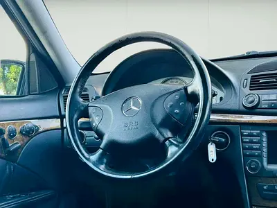 2004 Mercedes-BENZ E-CLASS — миниатюра 17