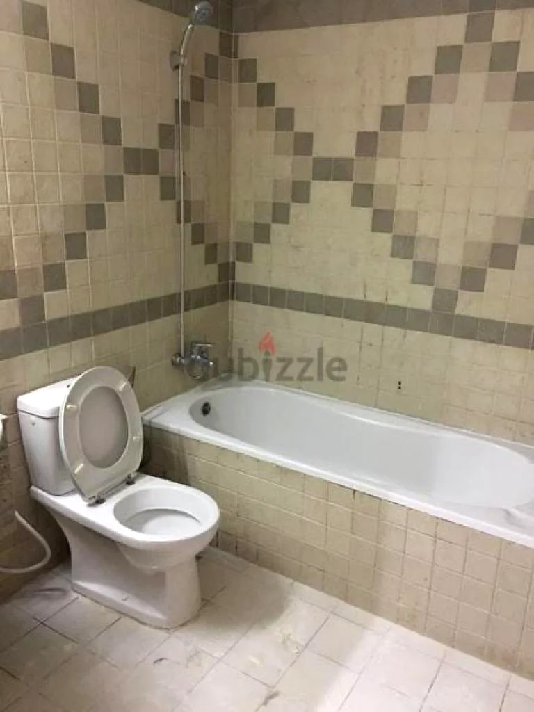 PARTITION NEAR METRO 3 MINT WALK DIC METRO63315135539586112