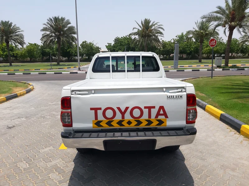 2012 Full option Hilux - excellent condition63166156736515113