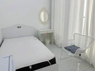 ROOM FOR SINGLE PERSON ON DECEMBER FIRST