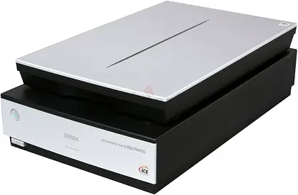 EPSON V700 PHOTO SCANNER