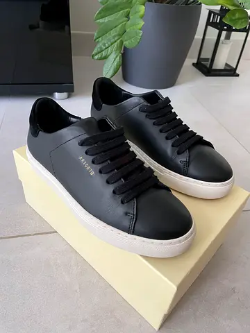 Axel Arigato Sneakers