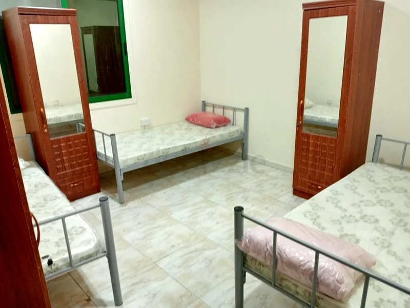 مساحة سرير متاحة للعزاب في المويه (الكل متضمن)63219325895937111