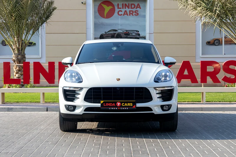 AED 2,155 monthly | Warranty | Porsche Macan 2018 GCC63169917139202111