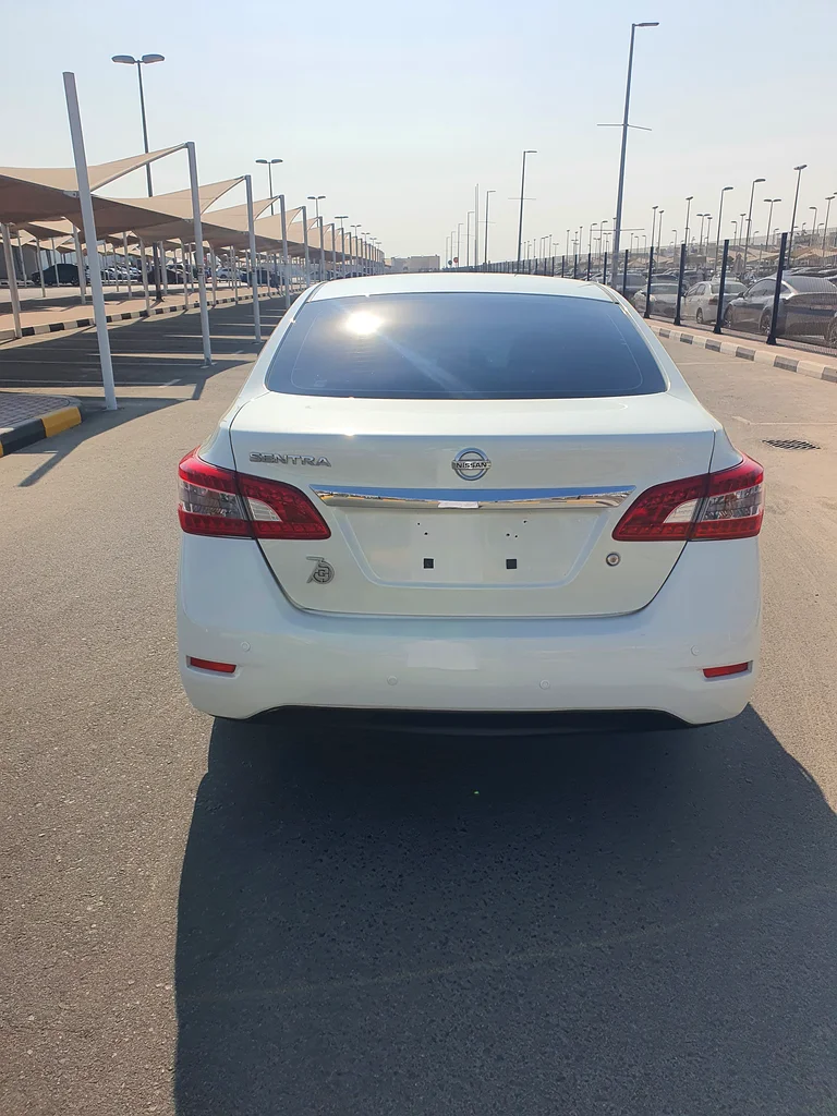 Sentra 2019 GCC KM 95K FULL OPTION FREE ACDENT VERY CLEAN IN SIDE AND OUT 100%63170389852673114