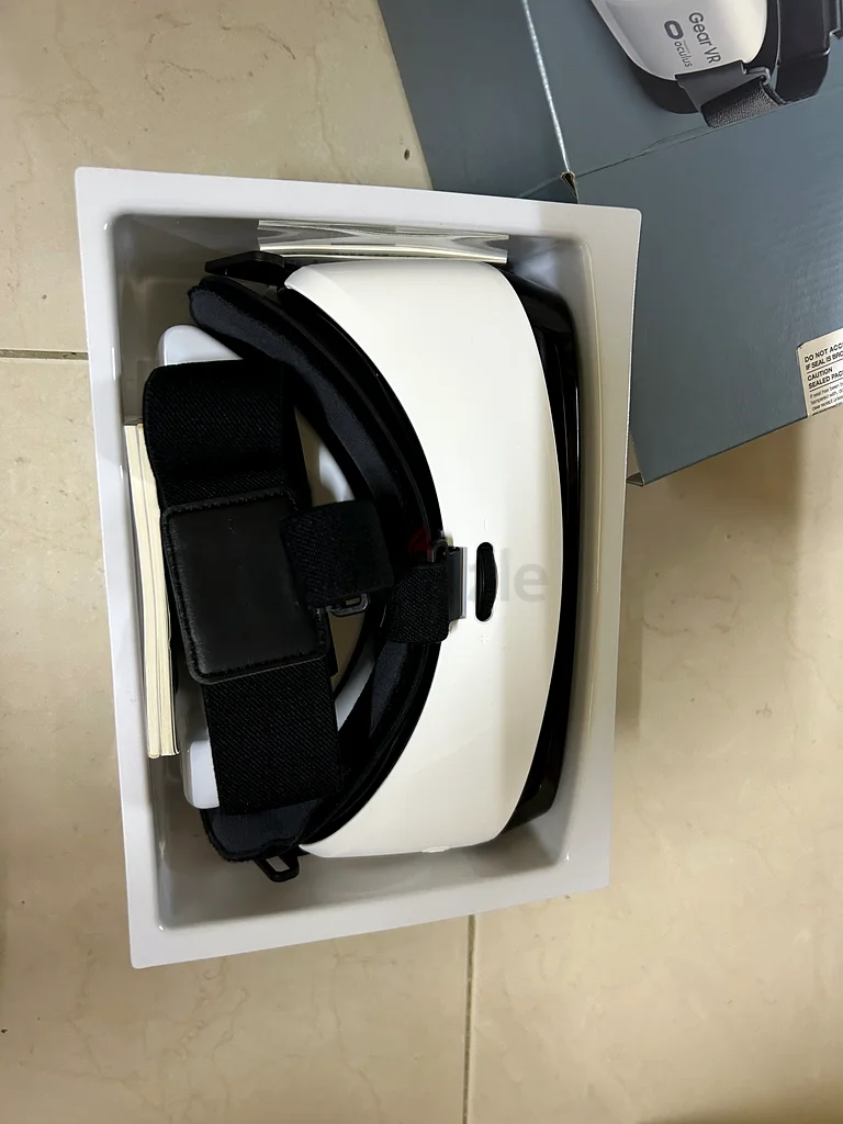 Samsung limited edition virtual reality and another vr gift63261271188354112